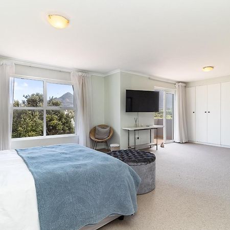 Beachfront Villa Sea Breeze Hout Bay Cape Town Extérieur photo