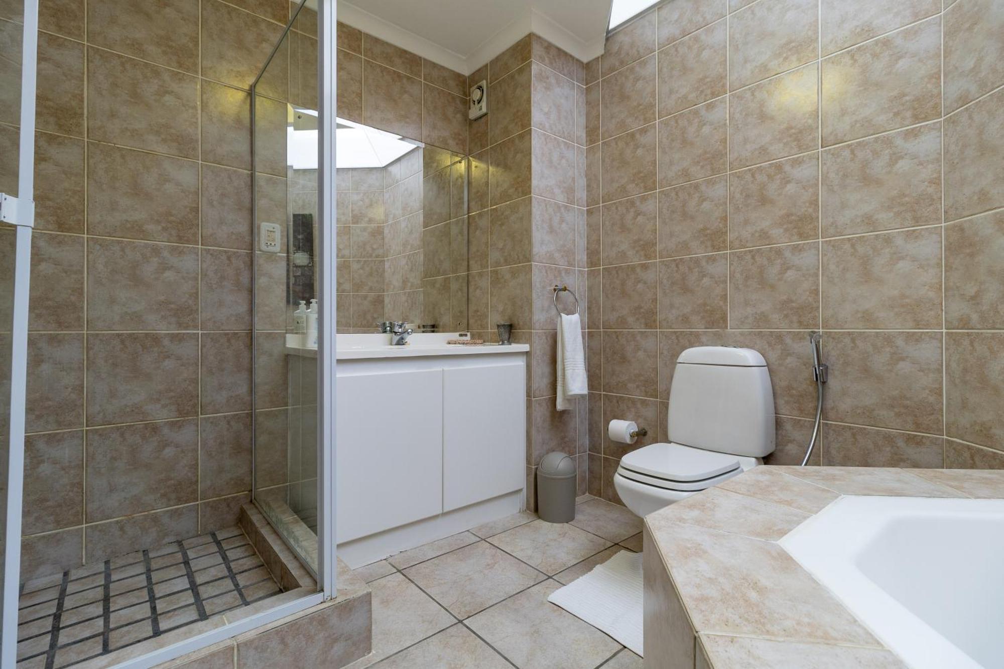 Beachfront Villa Sea Breeze Hout Bay Cape Town Extérieur photo
