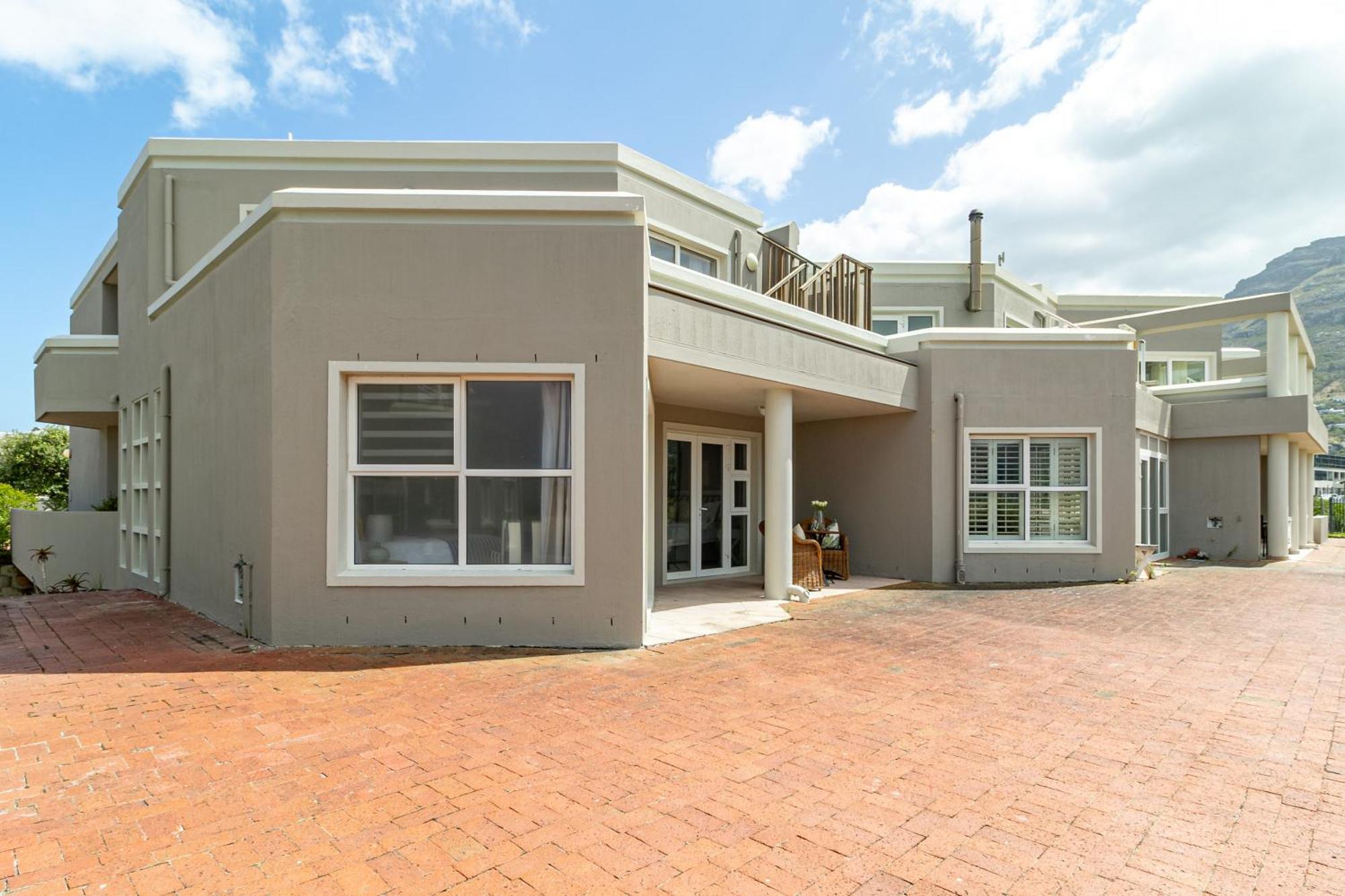 Beachfront Villa Sea Breeze Hout Bay Cape Town Extérieur photo