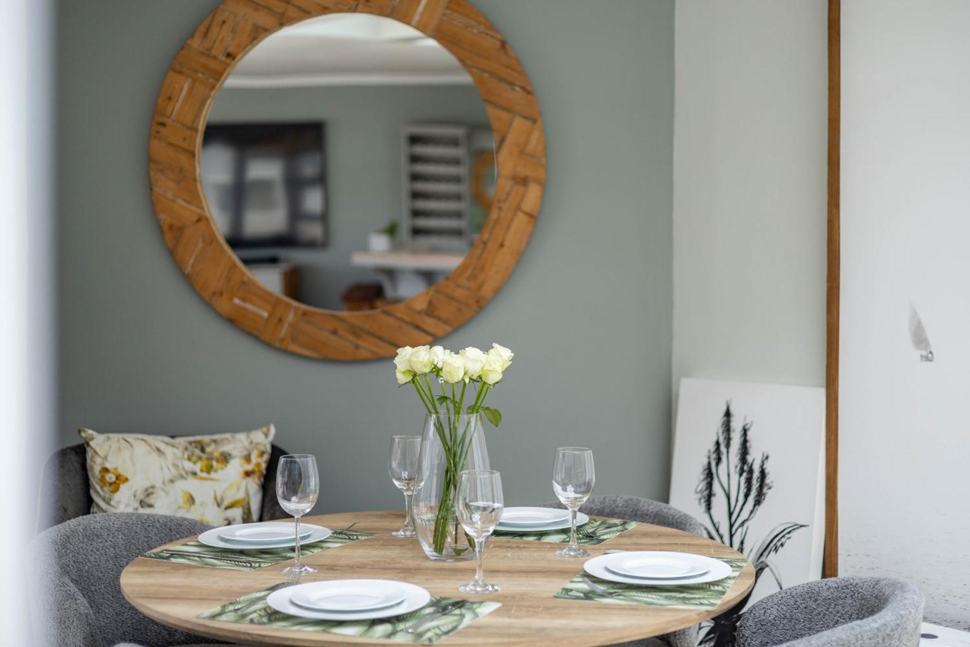 Beachfront Villa Sea Breeze Hout Bay Cape Town Extérieur photo